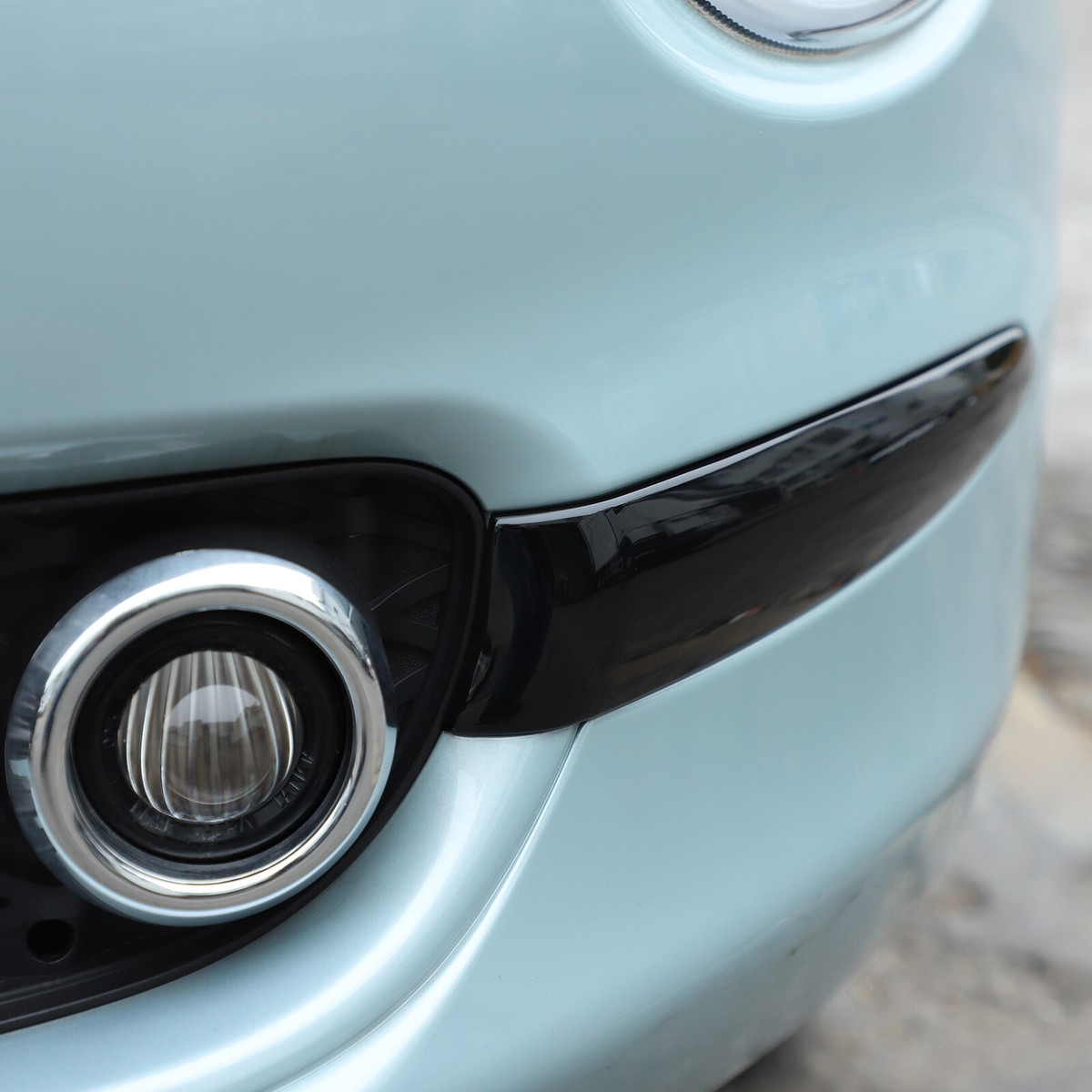 パーツ FIAT 500 c For Fiat 500 2016-2024 Glossy Black Car Front Bumper Side Trim