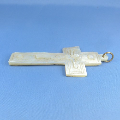 Antique Mother of Pearl Cross † Crucifix Pendant - Picture 3 of 6
