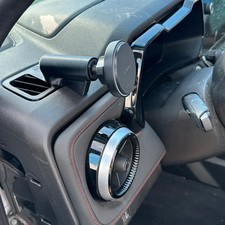 Custom phone mount for 2023-2026 Colorado GMC Canyon functional vent holder