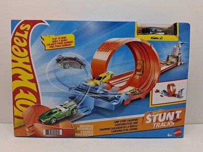 Hot Wheels Loop Stunt Champion Track Set with Dual-Track Loop, Dual Launch,...