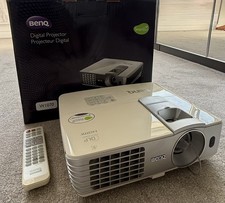 BenQ W1070 Projector 1080P HD/3D DLP, 2000 Lumens, 1255 Hours