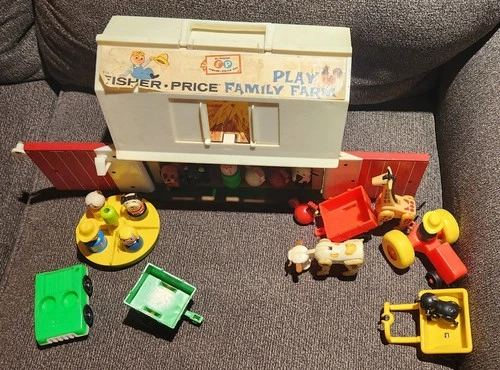 Vintage 1967 Fisher Price Little People Play Family Farm Barn Animals Extras 915