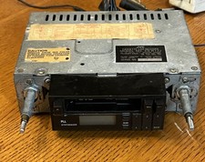 Vintage JVC Model is-R12J AM/FM Cassette Radio
