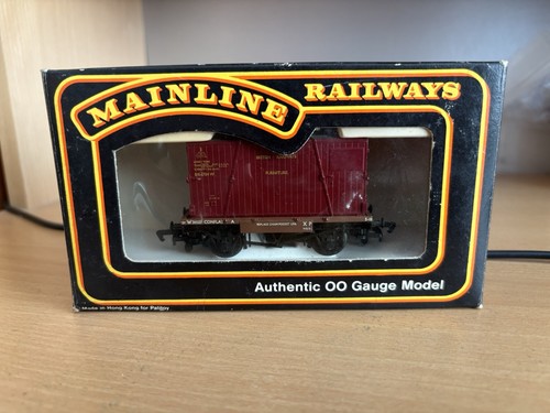 Mainline Spur Oo 937352, Conflat & B Type Container, Maroon BR Livery, NEUWERTIG! | Condition: Used