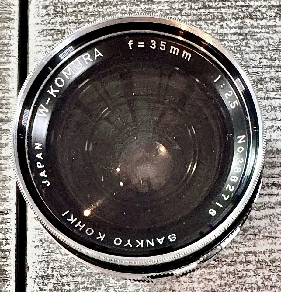 Buen Estado Sankyo Kohki W-Komura 35Mm F2.5 Con Tapa Lente Trasera Foto 2 de 4