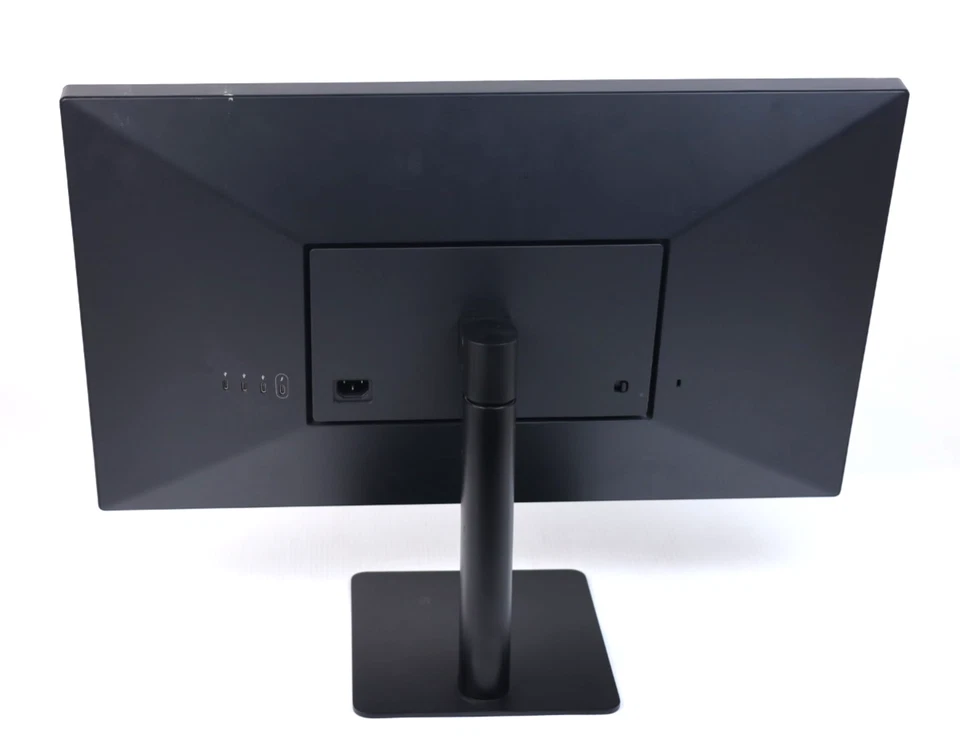 LG 27MD5KL 27 Inch 5K UHD UltraFine IPS Monitor Mac Compatible - Image 3 of 4