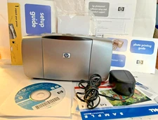 HP PHOTOSMART 130 PRINTER  - WORKS. Cord, instructions, software, Kodak paper