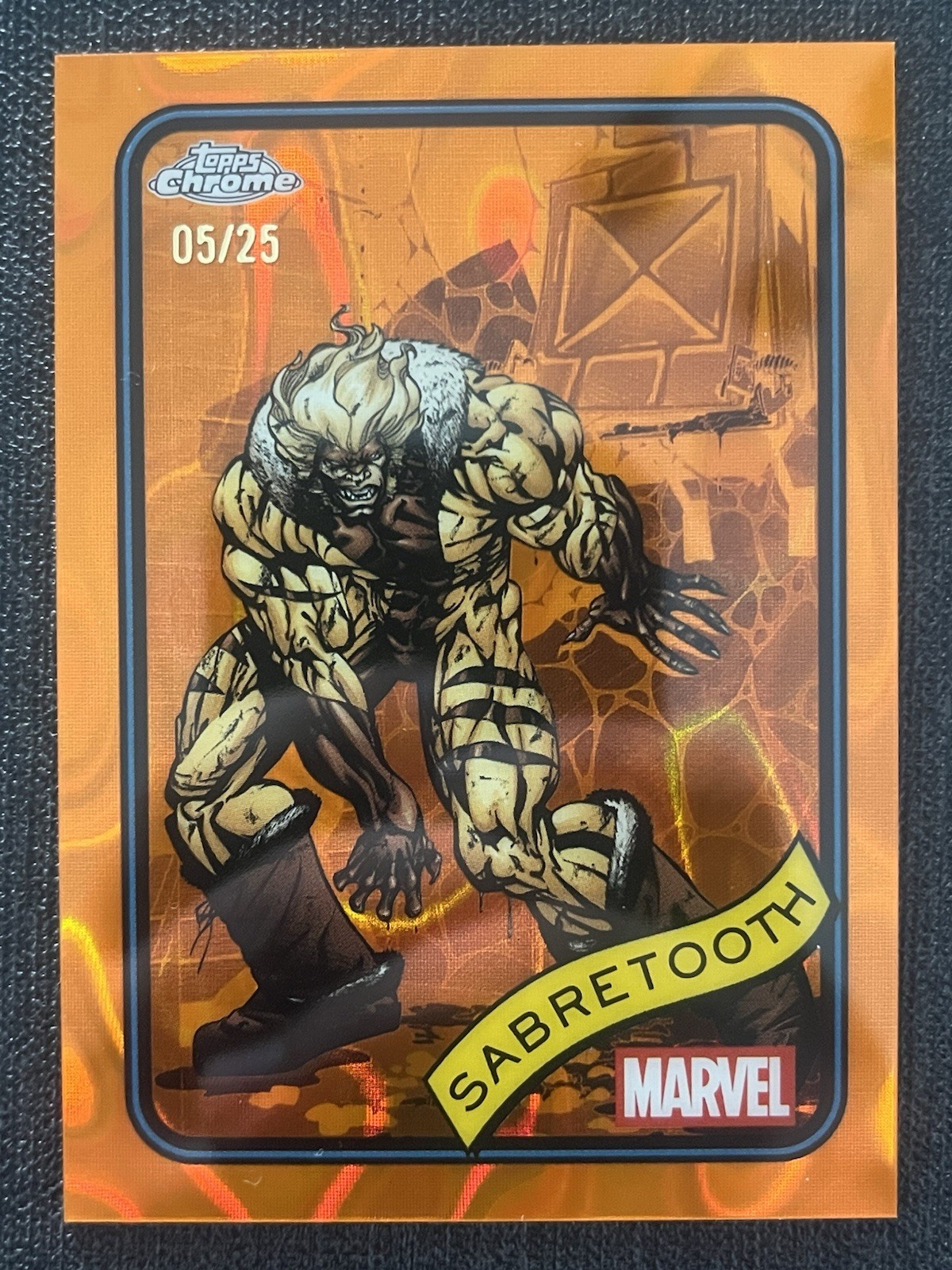 2025 Topps Chrome Marvel Sabretooth #92 Orange Lava Refractor /25 X-Men NM