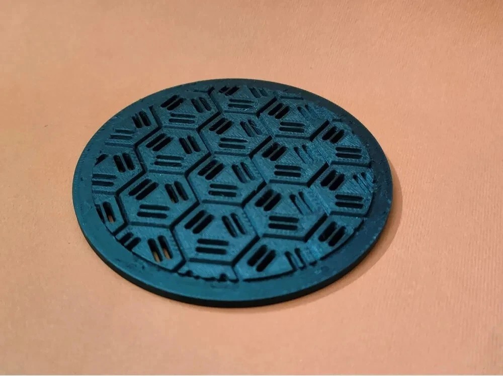 3-Piece Classic Coaster Set – Elegant Round Drink Coasters for Home & Office