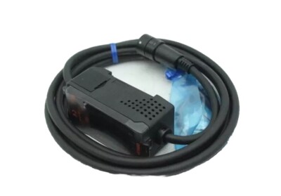 omron ZX-LDA41 Smart Sensor Lasersensor Amplifier Verstärker ZXLDA41 (new)