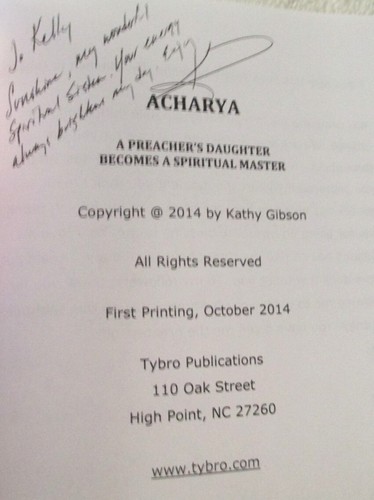 SIGNIERT KATHY GIBSON - ACHARYA: DIE TOCHTER EINES PREDIGERS WIRD SPIRITUELLER MEISTER - Bild 2 von 5