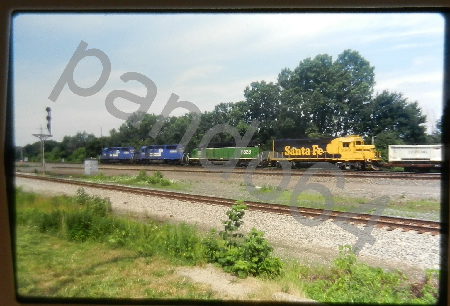RR Train Slide ATSF Santa Fe #3669 EMD GP39-2 DIESEL LOCOMOTIVE ~ HB19 ...