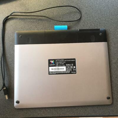 WACOM Intuos CTH-680/S1 Small Creative Pen Tablet Intuos