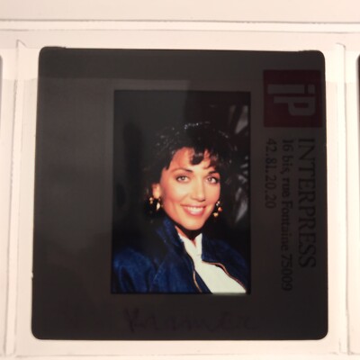 STEPFANIE KRAMER - PRESS SLIDE