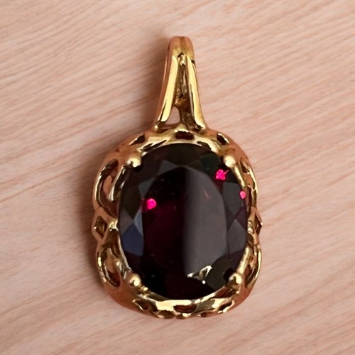 Gorgeous Vintage Rhodolite Garnet Pendant In 10K Gold Filigree Setting - Picture 3 of 10