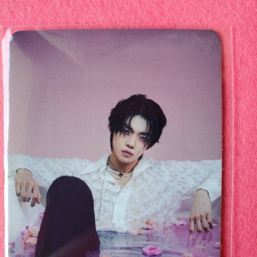 TOMORROW X TOGETHER SWEET Official Marchandis Photo card TXT Official JP 2nd CD - Picture 30 of 72