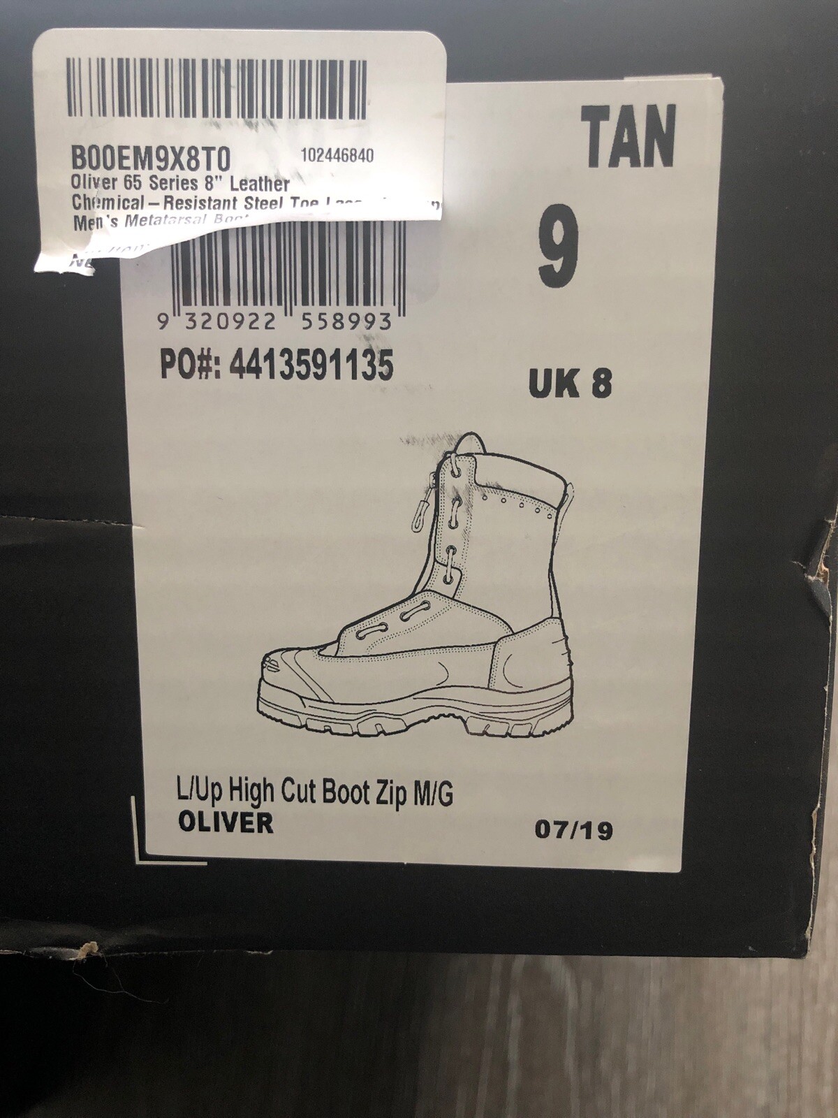 born oliver boots