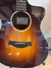 Taylor Acoustic/Electric 214ce-SB Sunburst with case