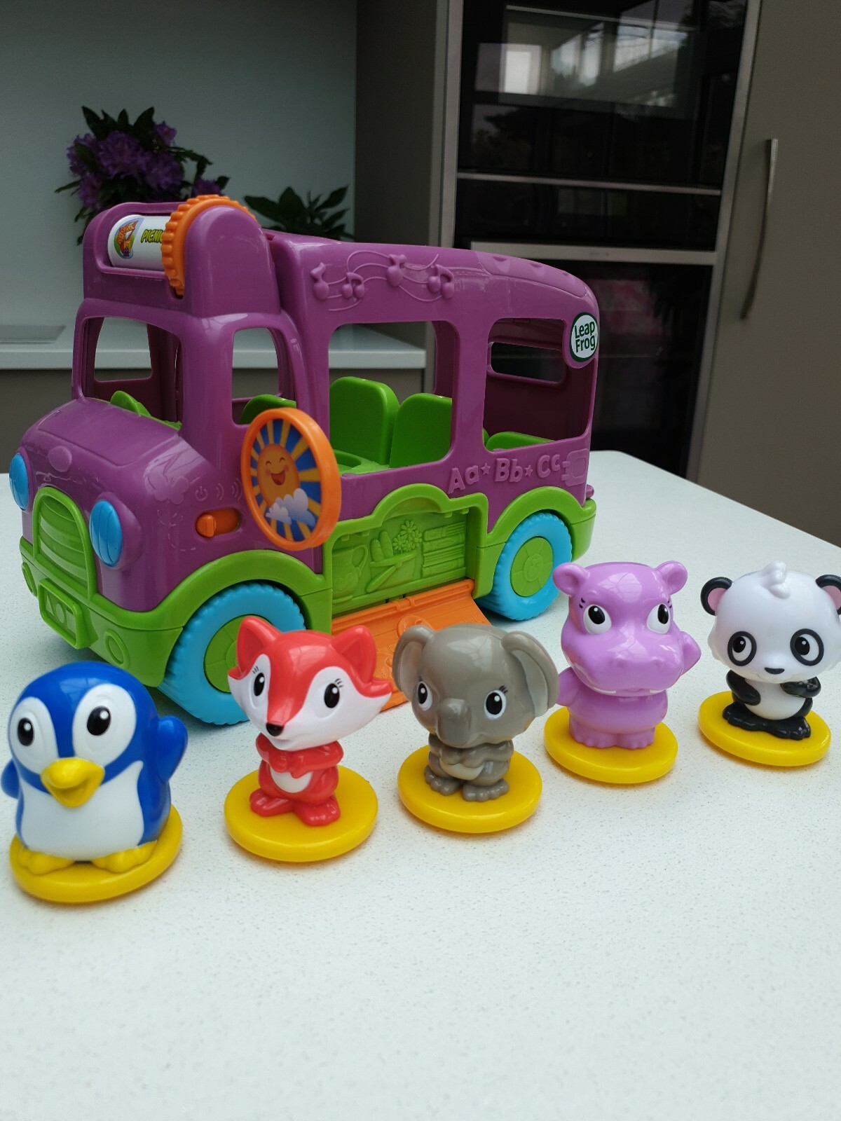 leapfrog adventure bus