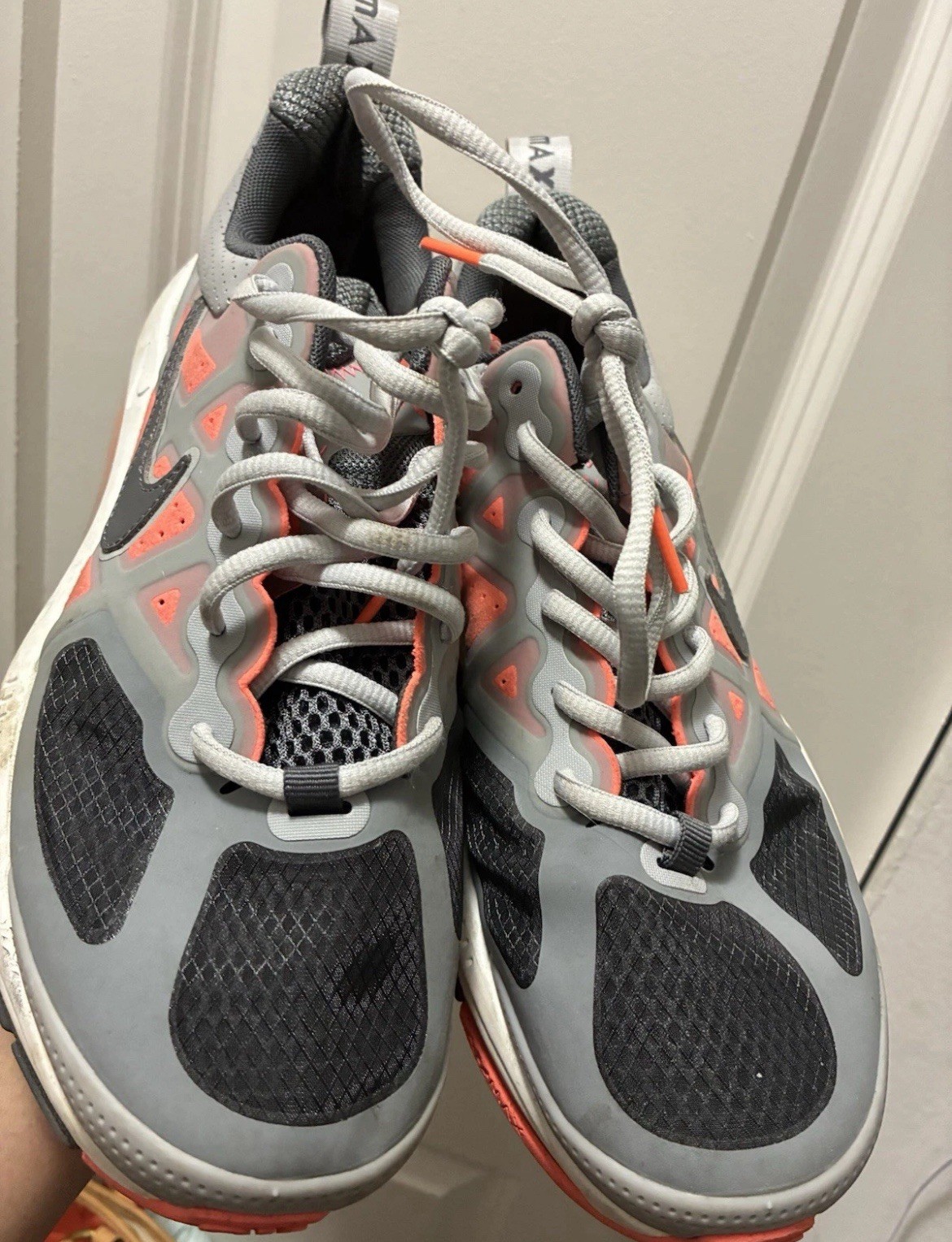 Nike Air Max Genome Sneakers Size 8.5”.  Used