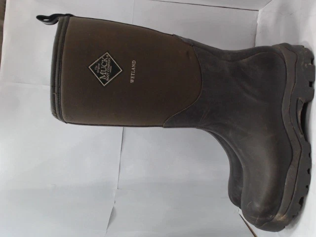 As Is/For Parts - Muck Womens Wetland Field, Tan/Bark Rubber, US 6 / EU 37 - Image 2 of 4