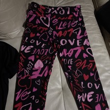 No Boundaries LOVE Print Leggings S/M Black Pink Red Hearts Soft Thin