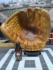 60s Era Rawlings XFCB-17 Brooks Robinson Fastback Basket Web Vintage Glove