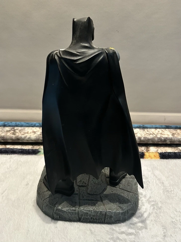 Estatua de Batman y Catgirl de Frank Miller El Caballero Oscuro ataca de nuevo 1202/7500 Foto 3 de 4