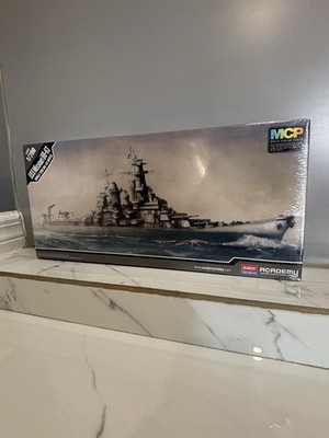 Academy hobby model kit USS MISSOURI BB-63 MCP 1/700 Scale sealed 14222