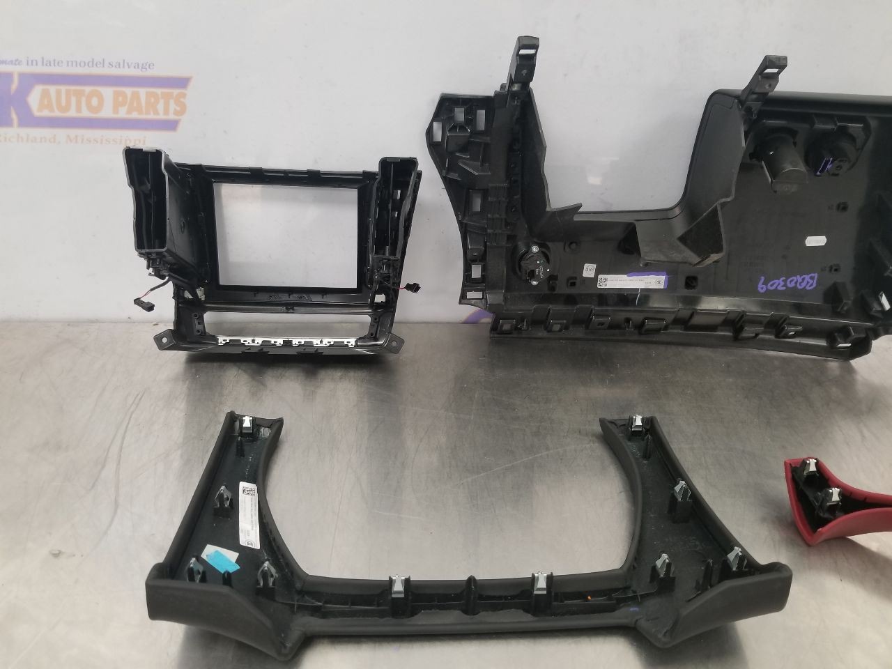 Maserati Levante Dash trim bezel