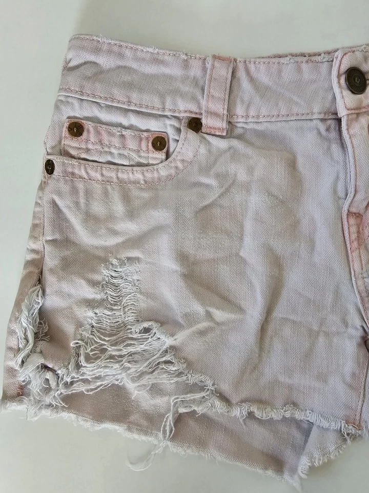 Pantalones Cortos de Denim True Religion Keira Fray Dobladillo Tiro Bajo Rosa Envejecido Para Mujer Talla 32 Foto 3 de 4