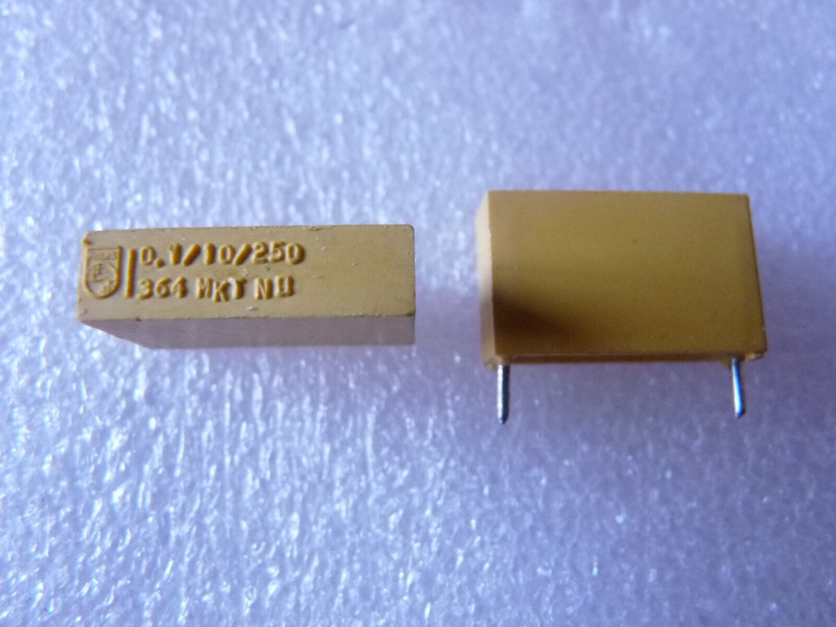 REED R8070SD Sonomètre avec enregistrement de données