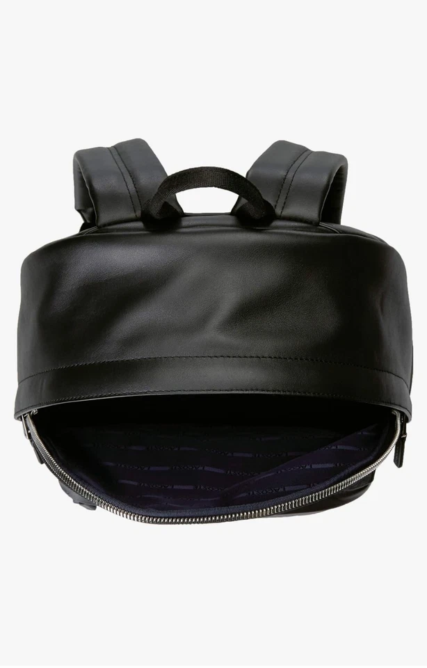 Lacoste Men's Leather Backpack with Badge Logo (Pre Owned) In Great Condition. - Image 3 of 4