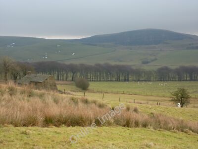 Photo 6x4 Small barn below Rushup Edge Perryfoot In the distance is half  c2011