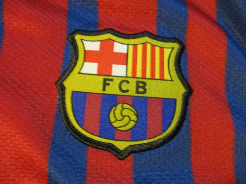 FC BARCELONA FOOTBALL CLUB SEWN NIKE BRAND SOCCER JERSEY YOUTH MED MESSI - Picture 3 of 20