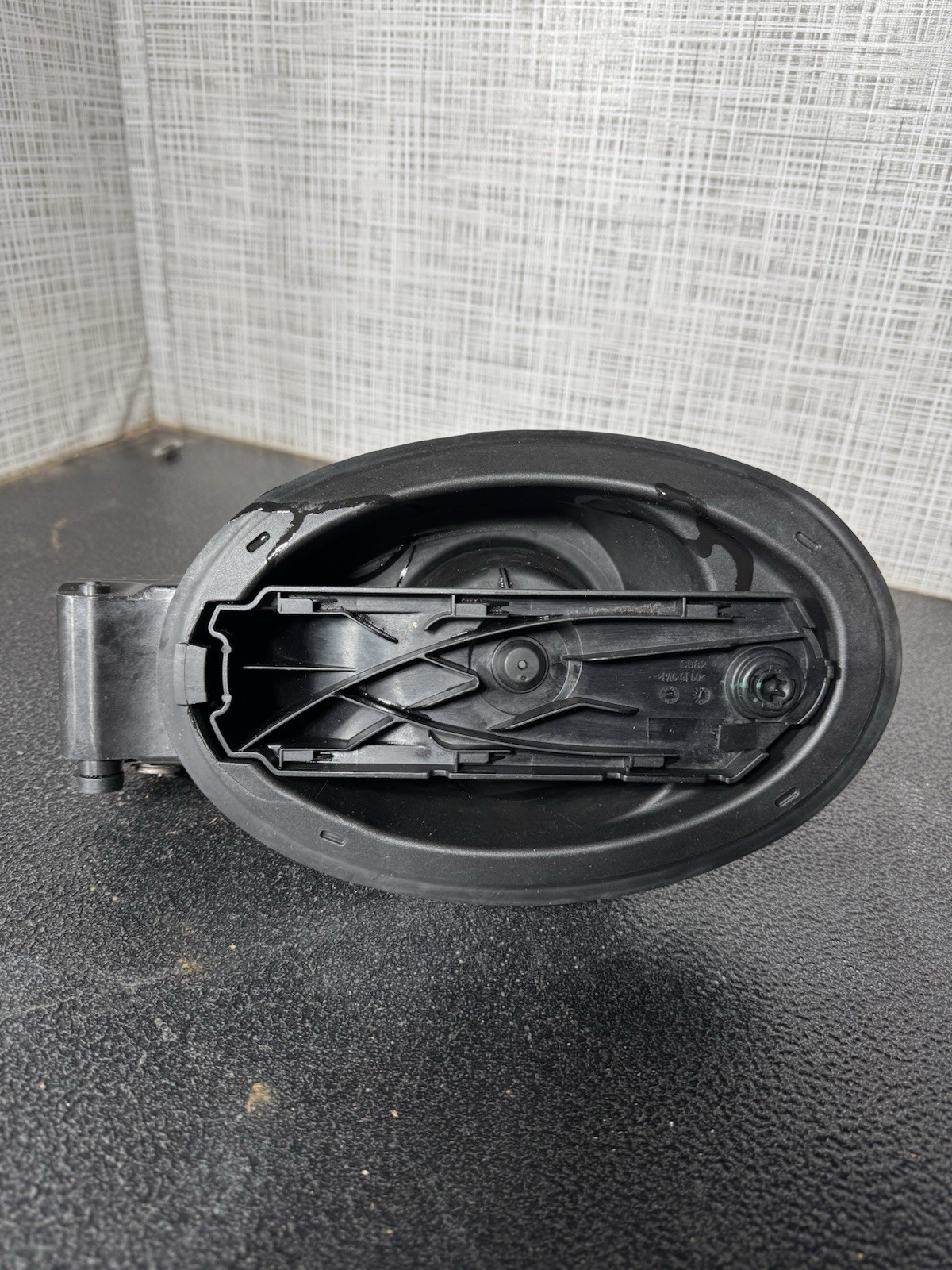 2014 - 2024 Maserati Ghibli M157 Gas Fuel Door Pocket Housing 607737000A OEM