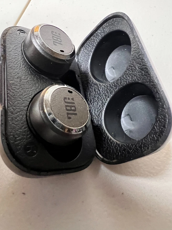 JBL Reflect Flow True无线耳机降噪蓝牙(未经测试) — 第 4/4 张图片
