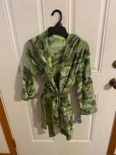 BRAND NEW BOYS SIZE SMALL 6-7 CAT  JACK ROBE