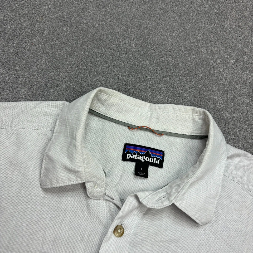 Camisa Patagonia Adulto Pequeña Blanca Abotonada Cayo Largo II Senderismo Hawaiana Hombres Foto 3 de 4