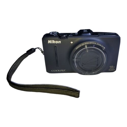 Nikon COOLPIX S9300 16.0MP Digital Camera - Black - Afbeelding 1 van 5