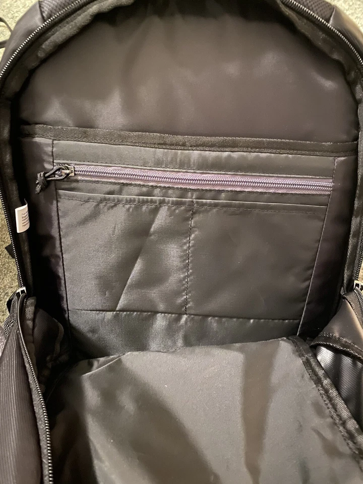 Bolsa o mochila de viaje para portátil Case Logic Foto 2 de 2