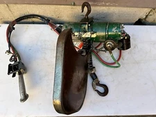 Gardner Denver Pneumatic Air Hoist 1/2 Ton , 8’ Chain Model 75136AA1 Cooper Tool