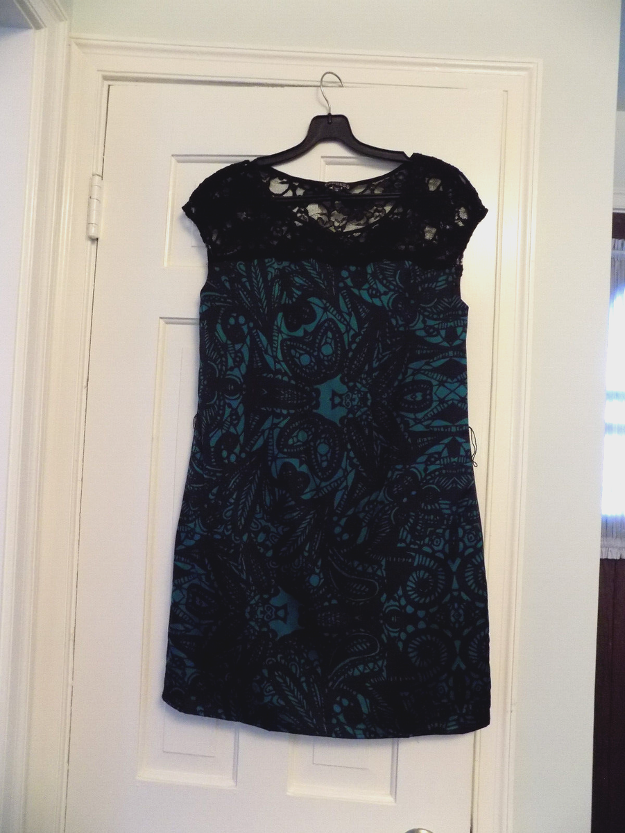 Express lace Top satin-feel Classy mini dress black emerald Express lace Top satin-feel Classy mini dress black emerald