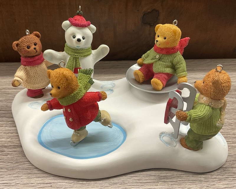 Hallmark Keepsake Ornament Christmas 2002 Holiday Hill Complete Set