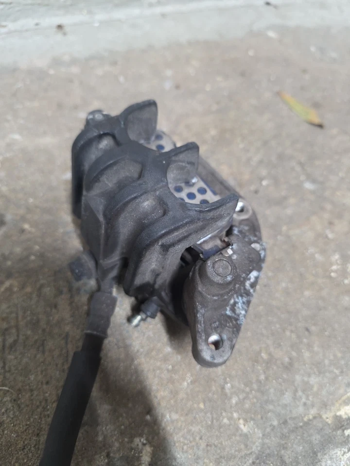 Pinza de freno delantera Honda CBR 300 CBR300R 2015-2022, PALANCA, DEPÓSITO, LÍNEA OEM Foto 4 de 4