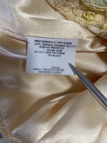 Jessica McClintock Pale Yellow Pleated Embroidered Bodice Chiffon Formal Size 4 - Picture 8 of 18