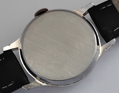 MADE IN GREAT BRITAIN DEFENCE MEN'S WIND VINTAGE WATCH. - Picture 2 of 3