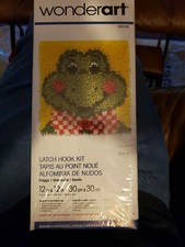 New Wonderart Frog Latch Hook Kit 12 x 12 Canvas Pre cut Yarn