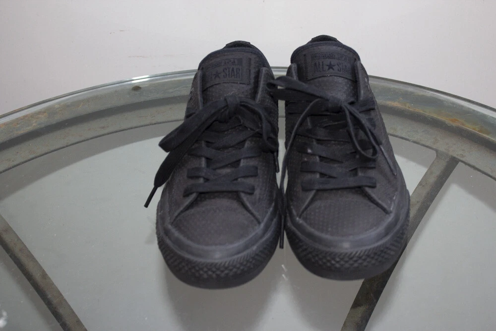 Converse chuck taylor 2024 all star ii plimsolls