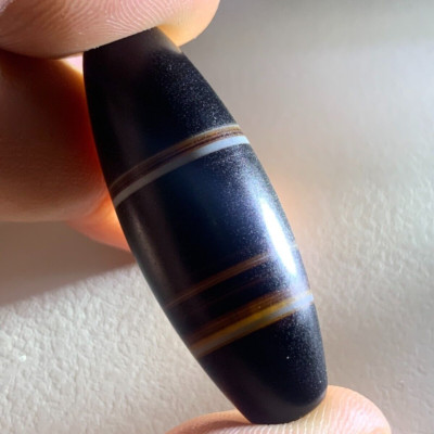   Himalayan Nepalese Tibetan Agate Natural Dzi Amulet, 40mm